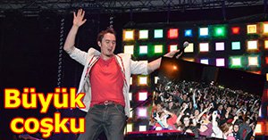 AİBÜ'de Mustafa Ceceli coşkusu...