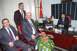 AK Partili Ali Ercoşkun hastanede şovunu yaptı.