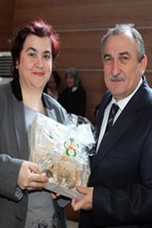 Başkan Yılmaz Dünya Kadınlar Gününde personelini unutmadı