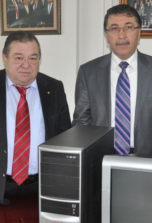 Çöpe gideceğine eğitime katkısı olacak