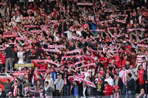 Karabüklüler taraftar görsün... 90 dakika susmadılar...