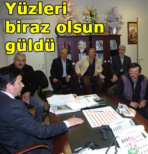 Kızılay evleri yanan ailelere konteyner yardımı yaptı