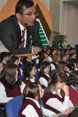 Öğrencilere yeni ticaret kanunu anlatıldı