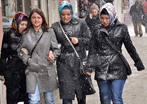 Şehir merkezide kara teslim oldu (Foto galeri)