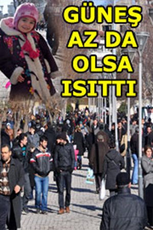 Soğuk günlerin ardından açan güneş vatandaşları sokağa döktü.