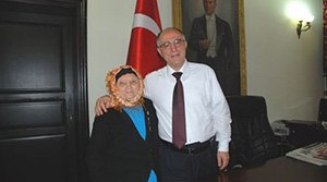 106 Yaşındaki Emine nine'den Özçimen'e vefa ziyareti