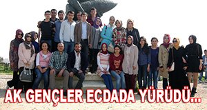 Ak Gençler Çanakkale yolunda