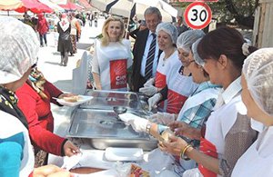 CHP'nin 'Pilav Bahane' etkinliği devam ediyor