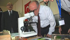 Genç Dahiler buluşlarını sergiledi, Özçimen hayran kaldı