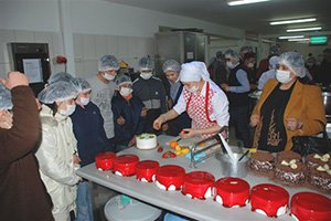 Özel Eğitim Öğrencileri imalathaneleri inceledi