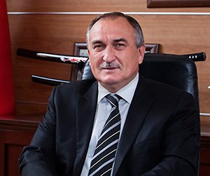 'BAŞÖĞRETMEN ATATÜRK VE ÖĞRETMENLERİMİZİ ŞÜKRANLA'