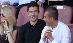 EMRE'YE KARA KARTAL PENÇESİ...