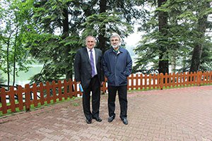 ENERJİ BAKANI YILDIZ, GÖLCÜK'E HAYRAN KALDI