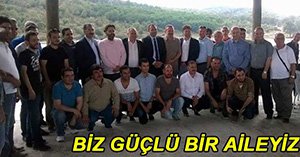GAZETECİLER VE BÜROKRATLAR PİKNİKTE BULUŞTU