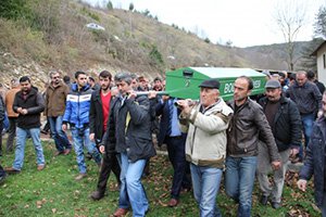 GENCECİK BEDEN GÖZYAŞLARIYLA TOPRAĞA VERİLDİ...