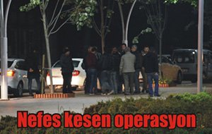 ZORLA SENET İMZALATTILAR, POLİS ANINDA ENSELEDİ