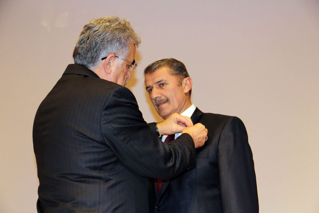 30 KİŞİ İSTİFA EDİP AK PARTİ'YE GEÇTİ...