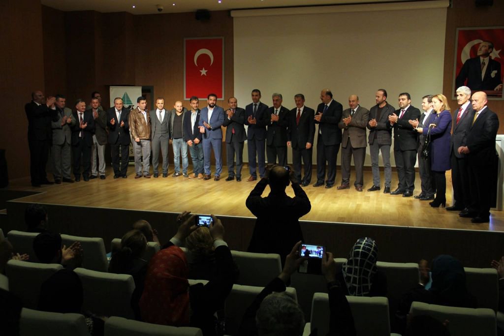 30 KİŞİ İSTİFA EDİP AK PARTİ'YE GEÇTİ...