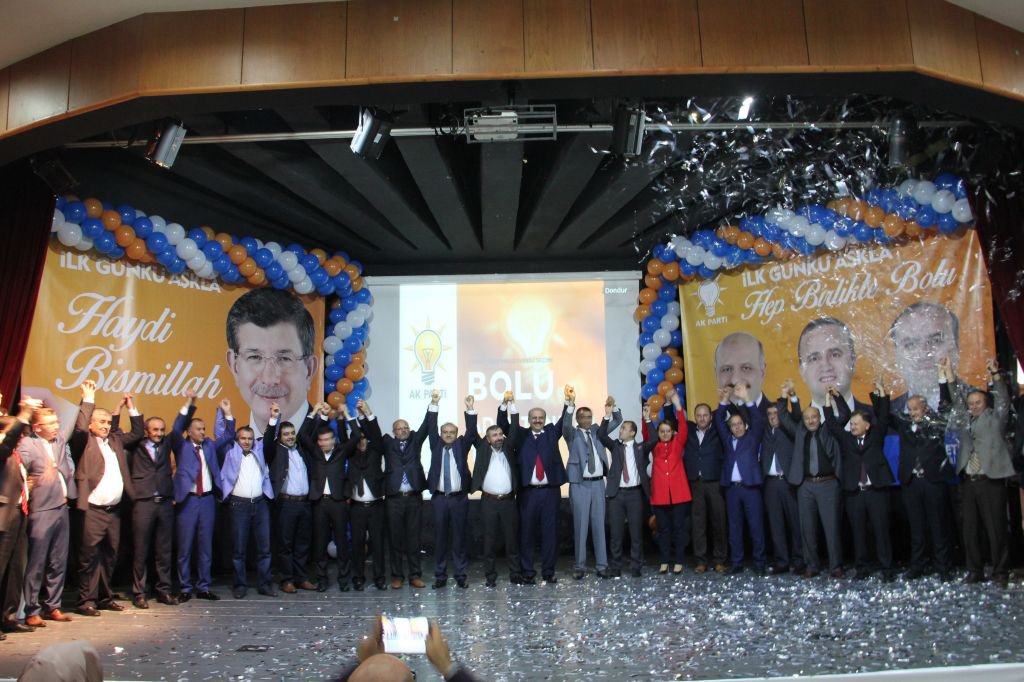 AK PARTİ 3-0 YEMİNİ ETTİ