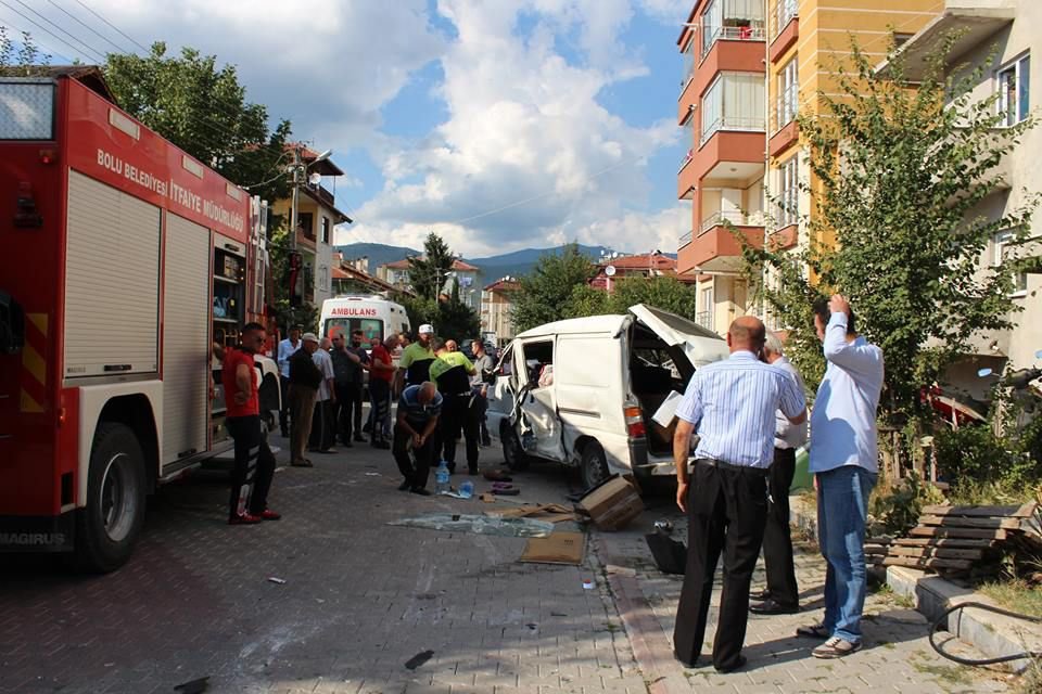 BAYRAM GÜNÜ ÖLÜMDEN DÖNDÜLER