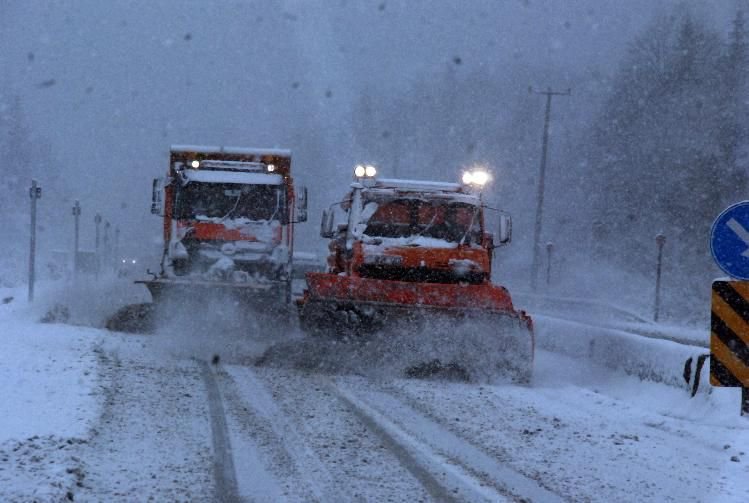 BOLU DAĞI'NDA YOĞUN KAR YAĞIŞI!