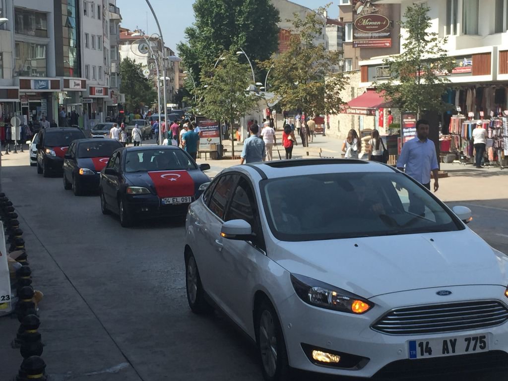 BOLU ŞEHİDİNİ UĞURLUYOR...