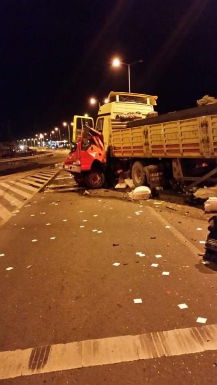 DEHŞETE DÜŞÜREN KAZA