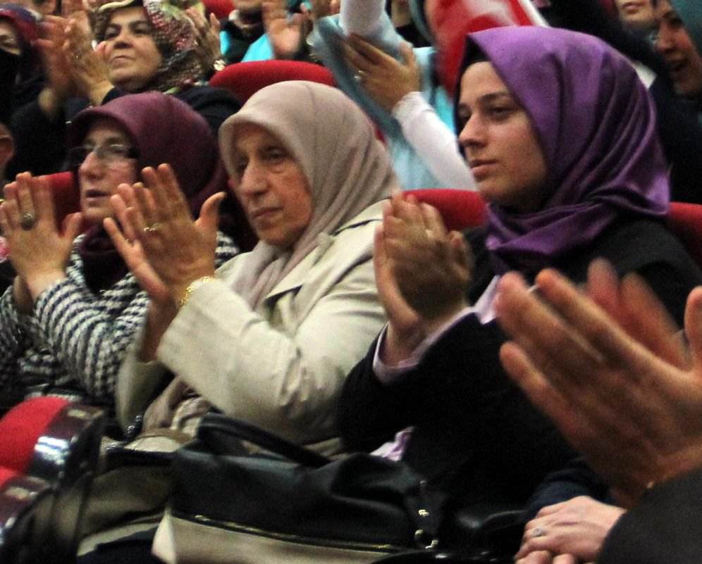 ERCOŞKUN'UN EN BÜYÜK DESTEKÇİLERİ YANINDA...