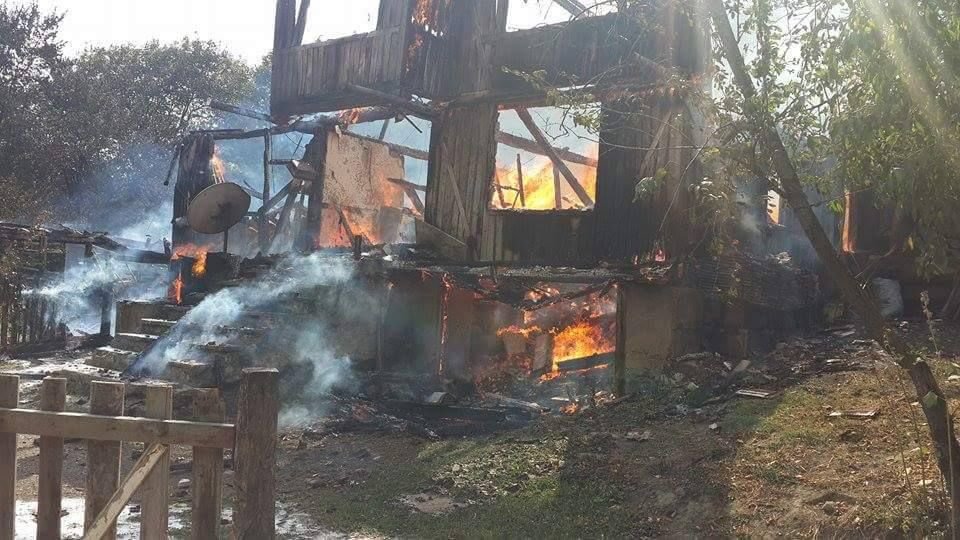 MUDURNU'DA 5 EV YANARAK KÜL OLDU