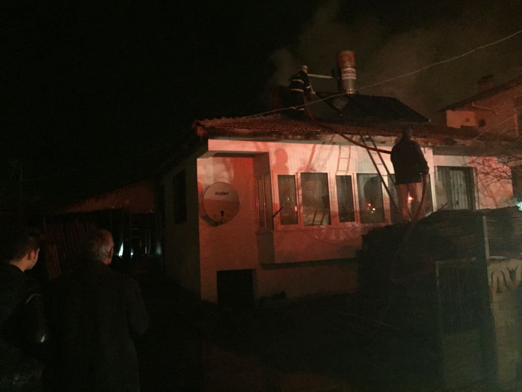 EV SAHİBİNİN ÇARESİZ ANLARI