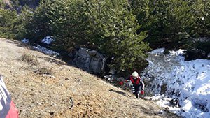 OTOMOBİL TAKLA ATTI, 1 KİŞİ ÖLDÜ 5 KİŞİ YARALANDI