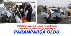 OTOMOBİLLER KAFA KAFAYA ÇARPIŞTI