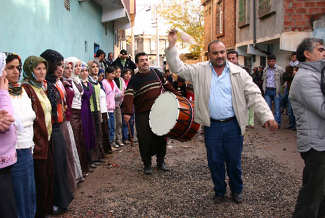 POLİSTEN DÜĞÜN DERNEK UYARISI