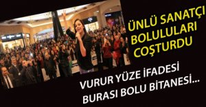 ÜNLÜ SANATÇI BOLU'DA MİNİ KONSER VERDİ...
