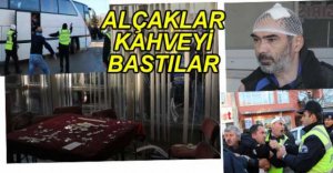 ADANADEMİSPORLULAR KAHVEHANEYE SALDIRDI