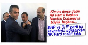 AK PARTİ'DE ROZET ŞOV...