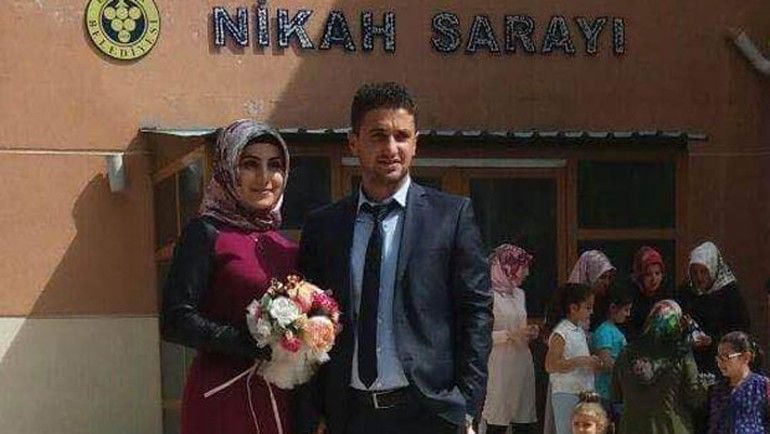 20 GÜNLÜK EVLİYDİ...