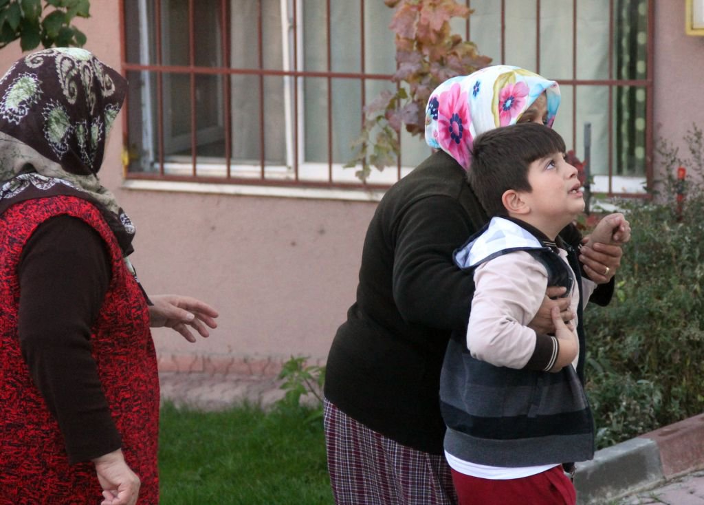 3 YAŞINDAKİ KIZ ÇOCUĞU YANARAK CAN VERDİ