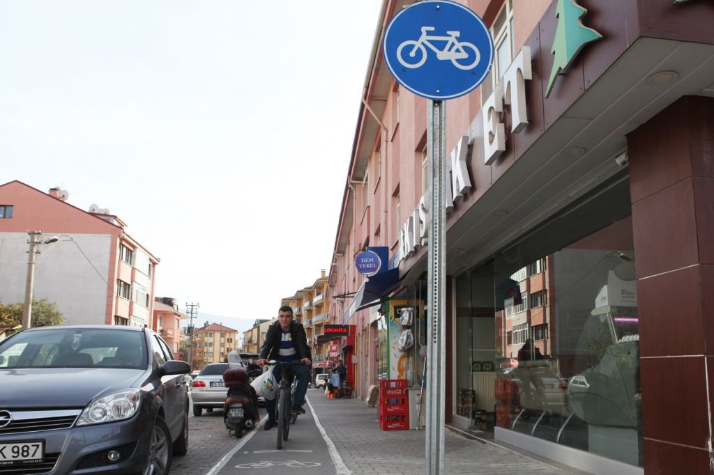 30 KİLOMETRELİK BİSİKLET YOLU YAPILIYOR