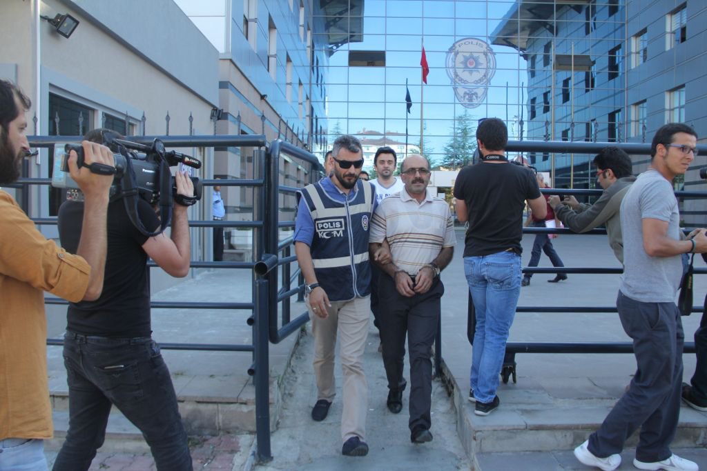 4 KİŞİ ADLİYEYE SEVK EDİLDİ