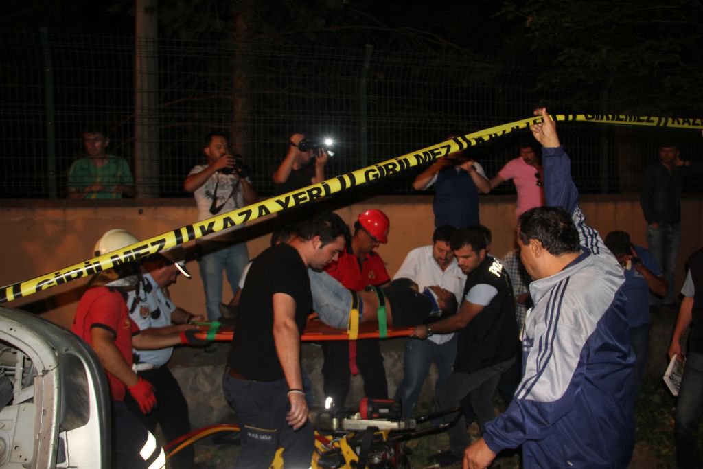 ANNESİ GÖZYAŞLARINI TUTAMADI