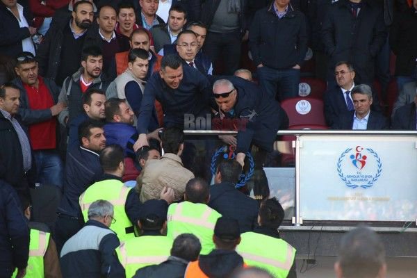 BAŞKANI TUTAMADILAR...