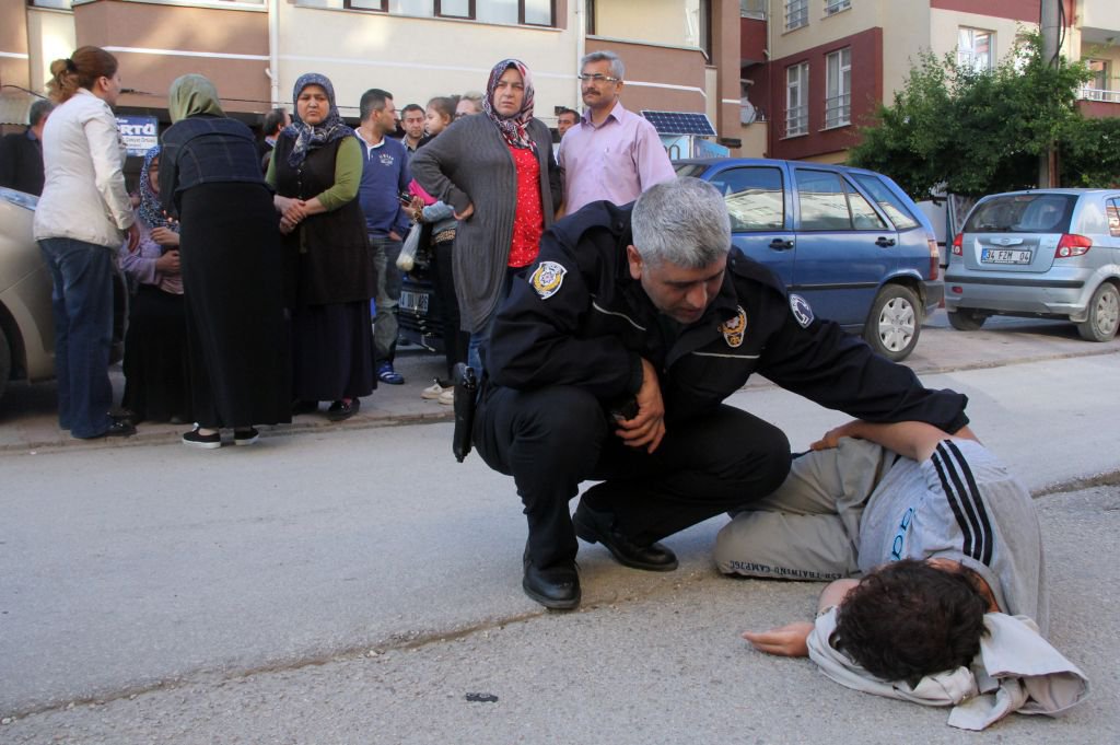 BİR ANNENİN GÖZYAŞLARI....