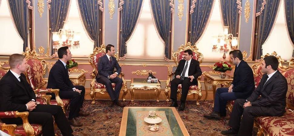 BOLULU GENÇLER DÜĞMEYE BASTI!