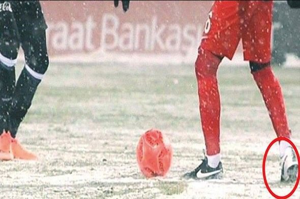 BU İŞTE BİR GARİPLİK YOK MU?