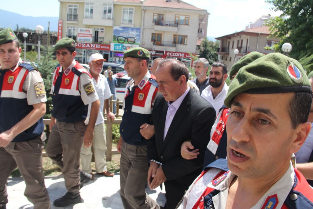 ÇAKICI HASTANEYE GÖTÜRÜLDÜ