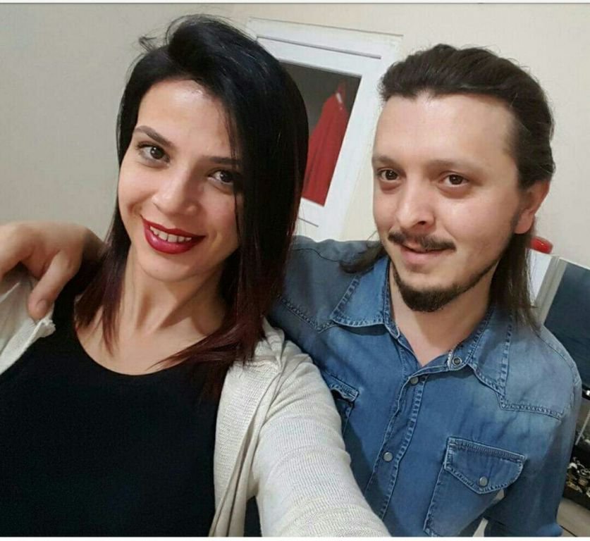 EŞİNE BÖYLE VEDA ETTİ