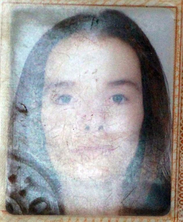 EVİNDE ÖLÜ BULUNDU....