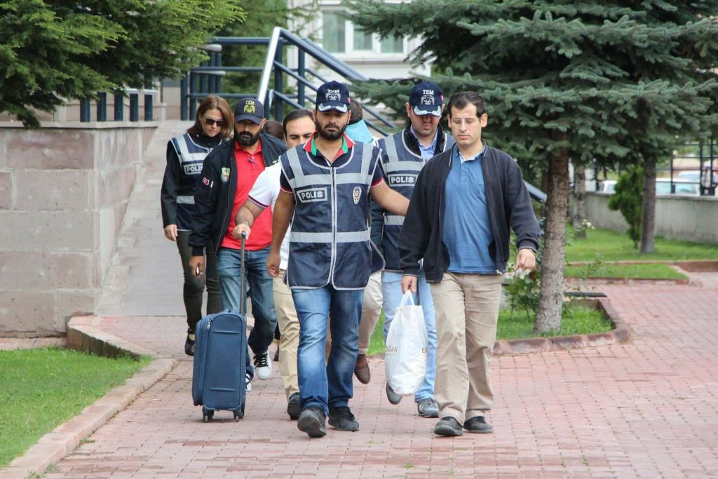 FETÖ OPERASYONLARI TAM GAZ DEVAM EDİYOR