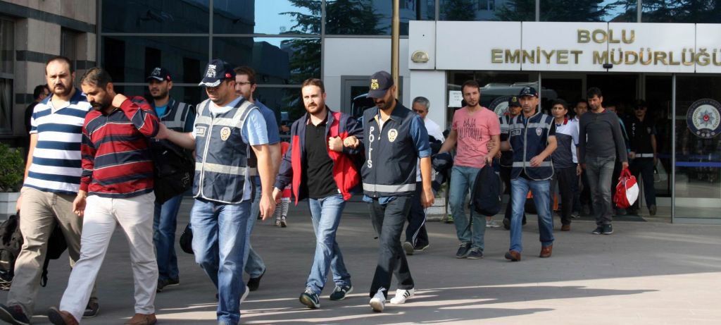 FETÖ OPERASYONUNDA 44 KİŞİ ADLİYEDE